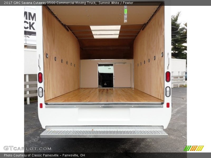  2017 Savana Cutaway 3500 Commercial Moving Truck Trunk