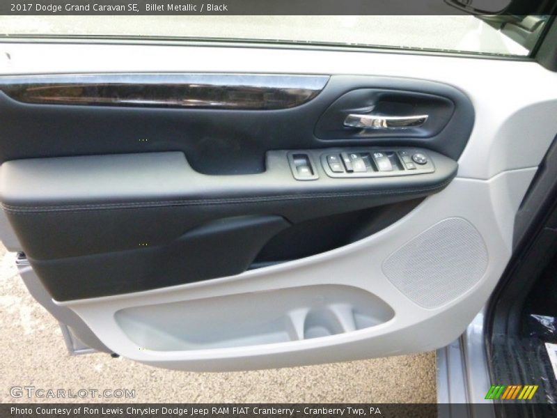Billet Metallic / Black 2017 Dodge Grand Caravan SE