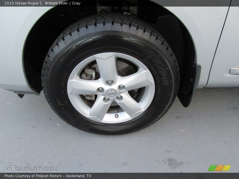Brilliant Silver / Gray 2013 Nissan Rogue S