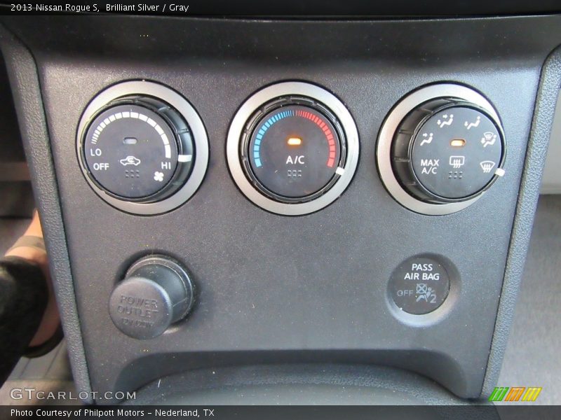 Brilliant Silver / Gray 2013 Nissan Rogue S