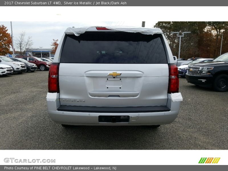 Silver Ice Metallic / Jet Black/Dark Ash 2017 Chevrolet Suburban LT 4WD