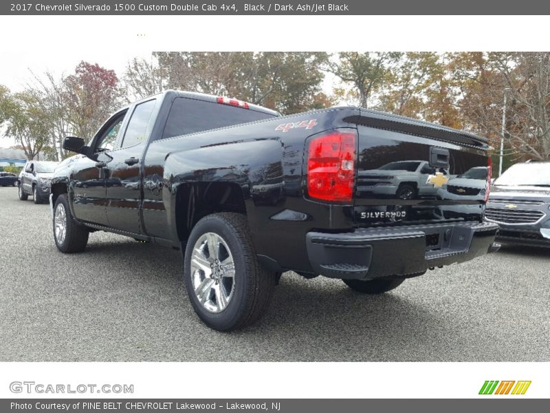 Black / Dark Ash/Jet Black 2017 Chevrolet Silverado 1500 Custom Double Cab 4x4