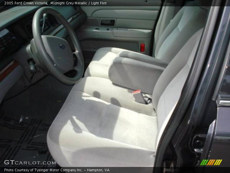 Midnight Grey Metallic / Light Flint 2005 Ford Crown Victoria