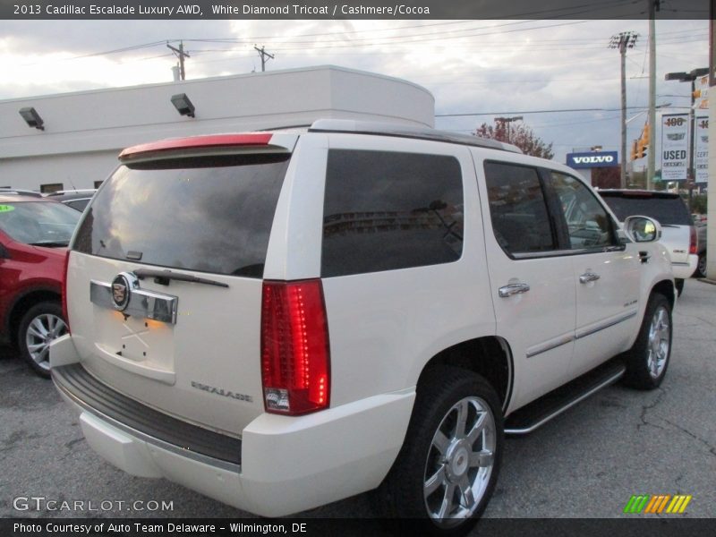 White Diamond Tricoat / Cashmere/Cocoa 2013 Cadillac Escalade Luxury AWD