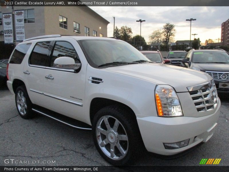 White Diamond Tricoat / Cashmere/Cocoa 2013 Cadillac Escalade Luxury AWD