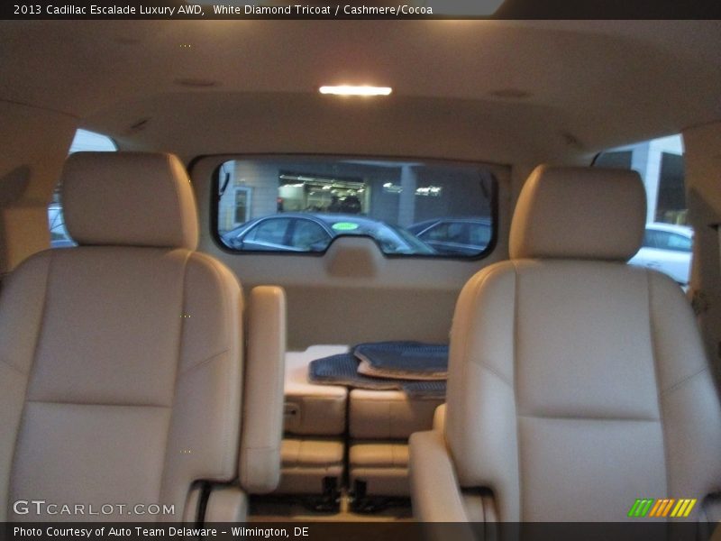 White Diamond Tricoat / Cashmere/Cocoa 2013 Cadillac Escalade Luxury AWD