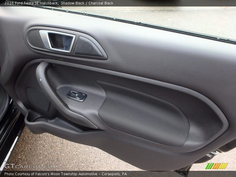 Shadow Black / Charcoal Black 2016 Ford Fiesta SE Hatchback