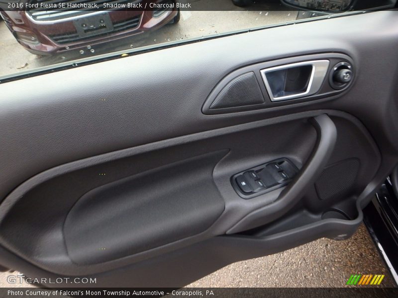 Shadow Black / Charcoal Black 2016 Ford Fiesta SE Hatchback