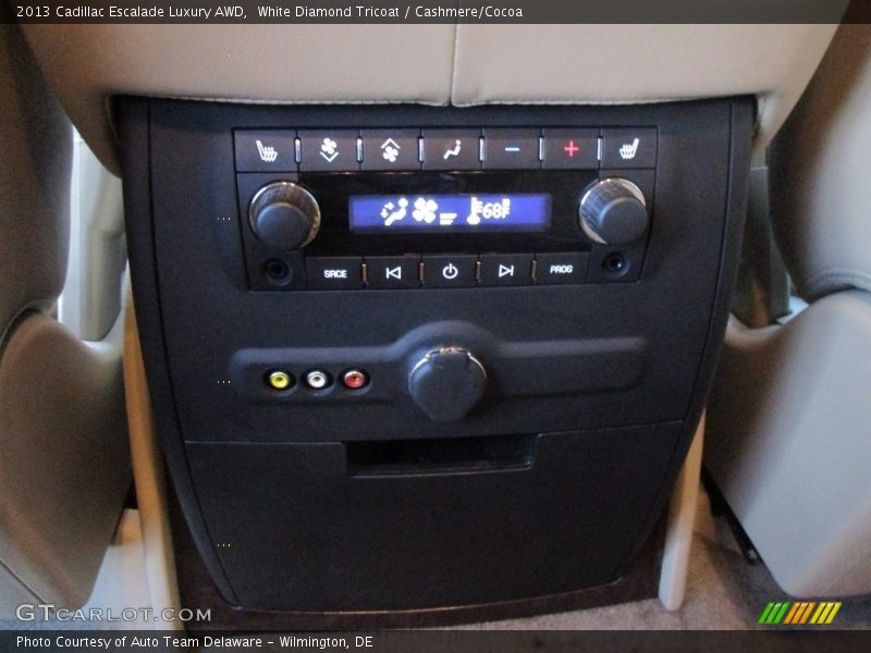 White Diamond Tricoat / Cashmere/Cocoa 2013 Cadillac Escalade Luxury AWD