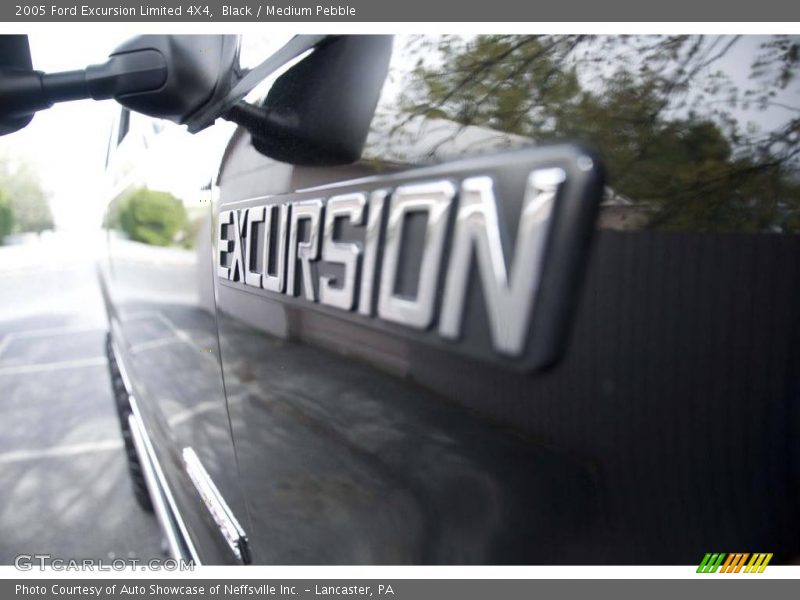 Black / Medium Pebble 2005 Ford Excursion Limited 4X4