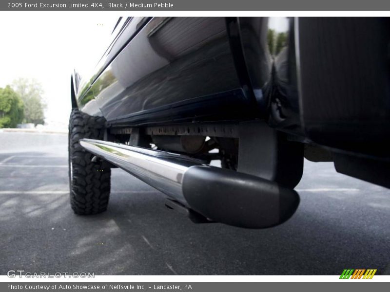 Black / Medium Pebble 2005 Ford Excursion Limited 4X4