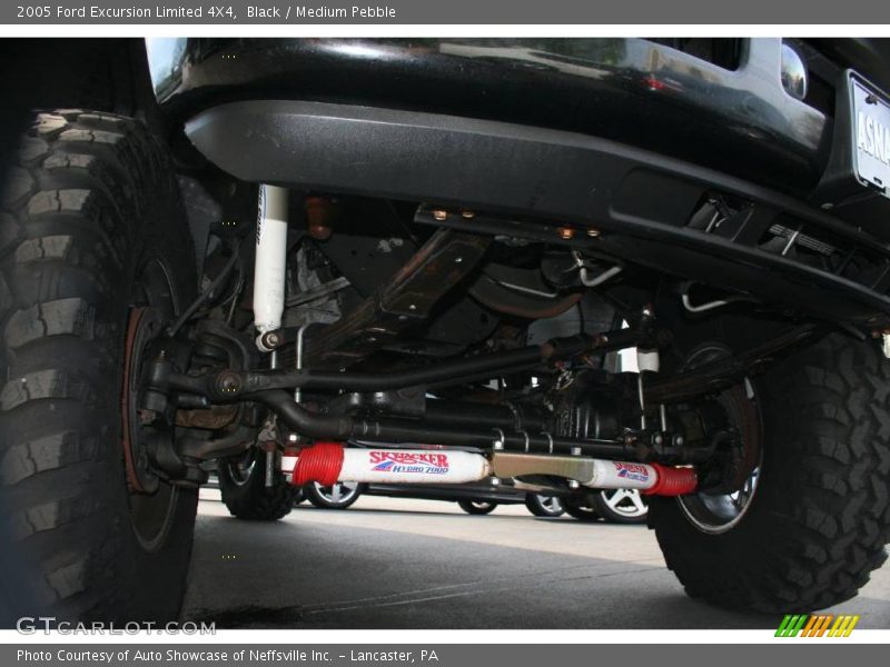 Black / Medium Pebble 2005 Ford Excursion Limited 4X4