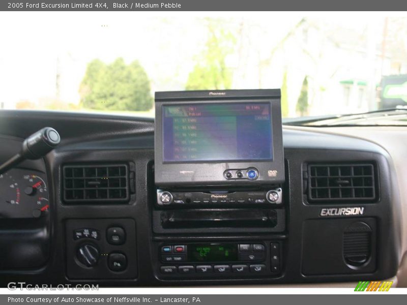 Black / Medium Pebble 2005 Ford Excursion Limited 4X4