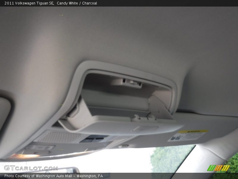 Candy White / Charcoal 2011 Volkswagen Tiguan SE