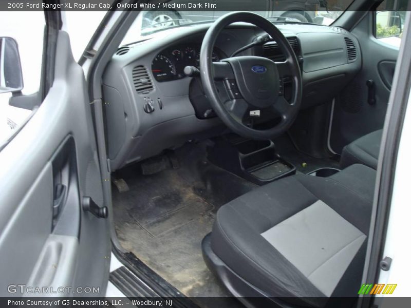 Oxford White / Medium Dark Flint 2005 Ford Ranger XL Regular Cab