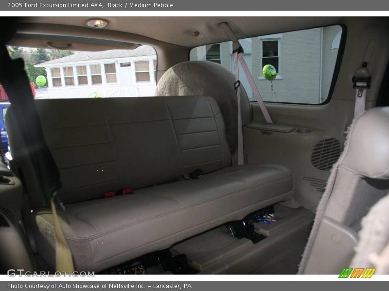 Black / Medium Pebble 2005 Ford Excursion Limited 4X4