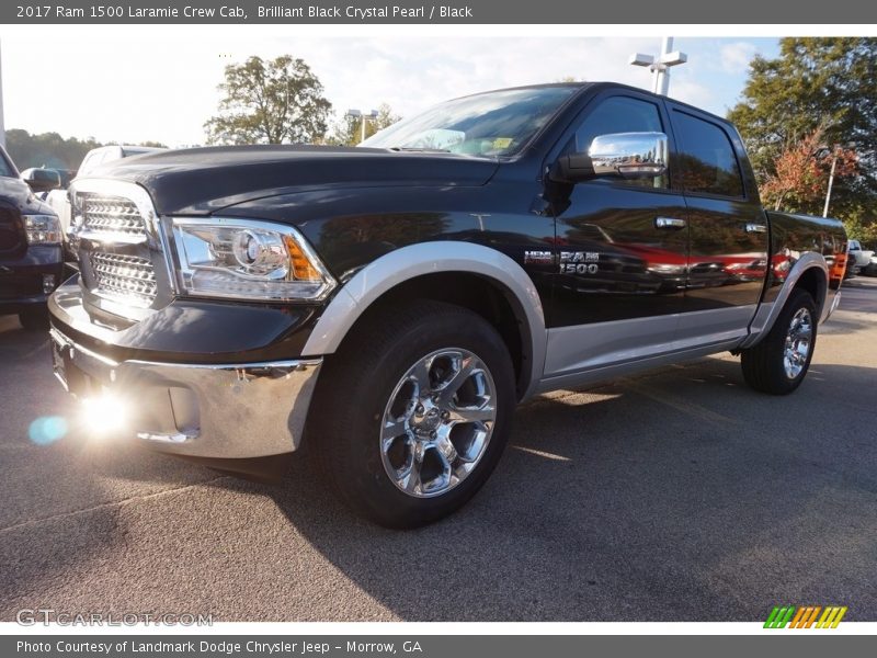 Front 3/4 View of 2017 1500 Laramie Crew Cab