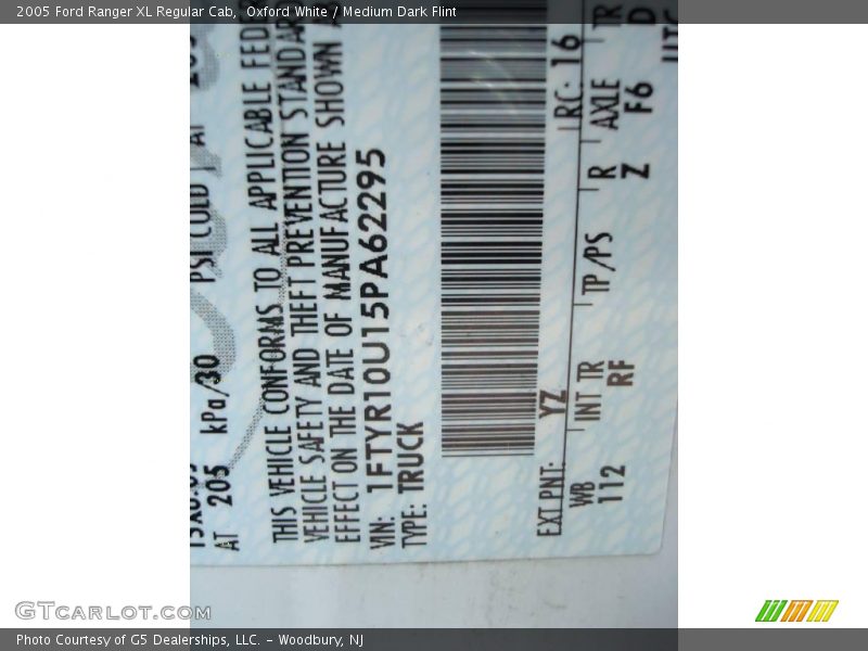 Oxford White / Medium Dark Flint 2005 Ford Ranger XL Regular Cab