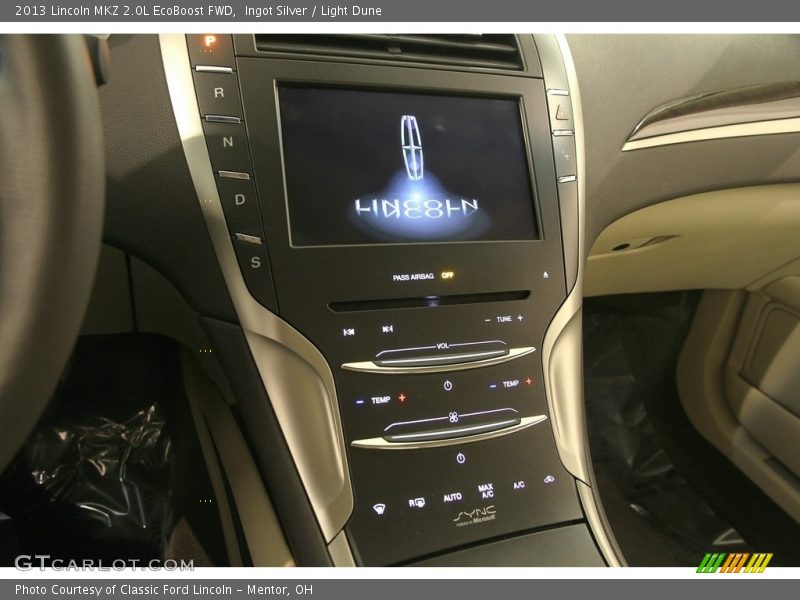 Ingot Silver / Light Dune 2013 Lincoln MKZ 2.0L EcoBoost FWD