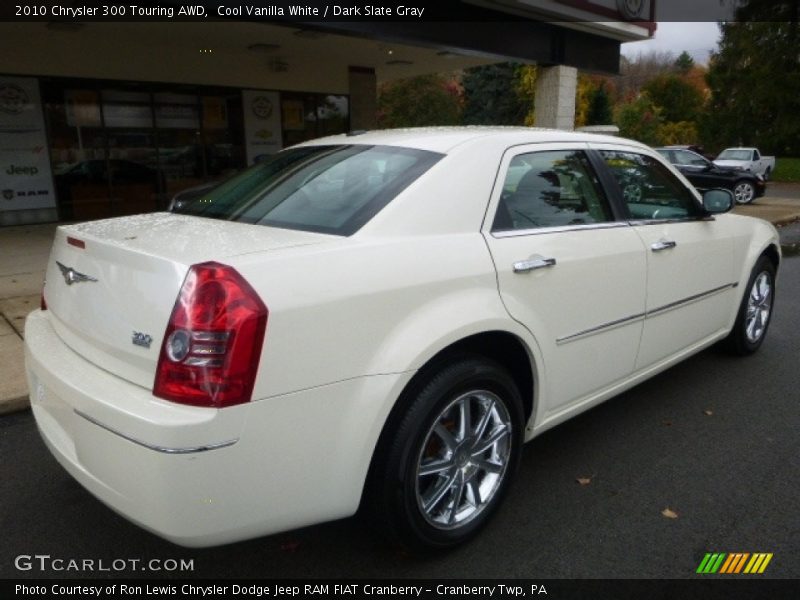 Cool Vanilla White / Dark Slate Gray 2010 Chrysler 300 Touring AWD