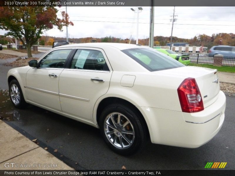 Cool Vanilla White / Dark Slate Gray 2010 Chrysler 300 Touring AWD