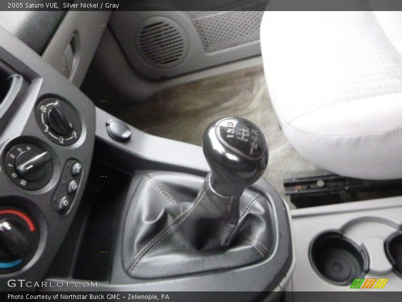 Silver Nickel / Gray 2005 Saturn VUE
