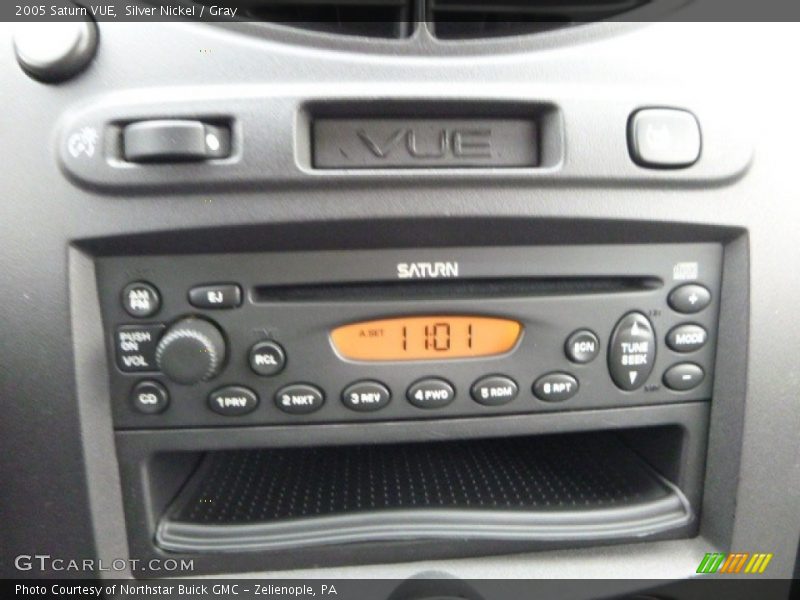 Silver Nickel / Gray 2005 Saturn VUE