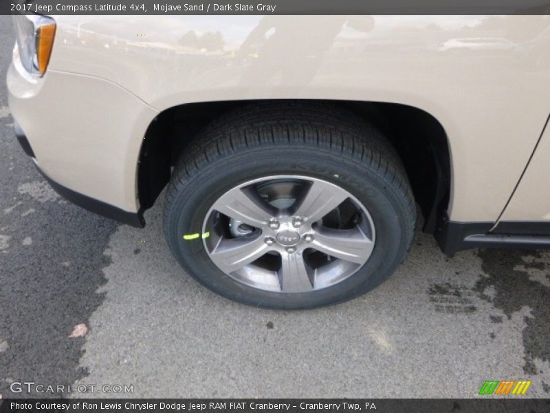 Mojave Sand / Dark Slate Gray 2017 Jeep Compass Latitude 4x4