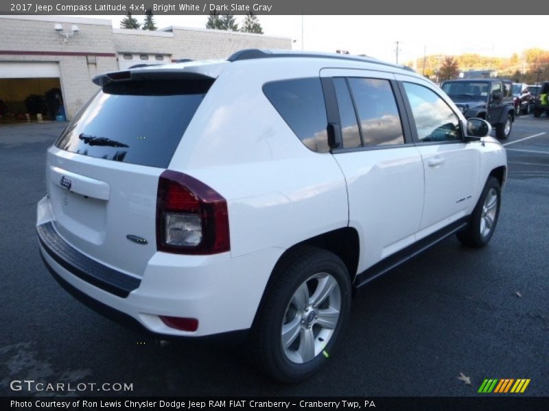 Bright White / Dark Slate Gray 2017 Jeep Compass Latitude 4x4