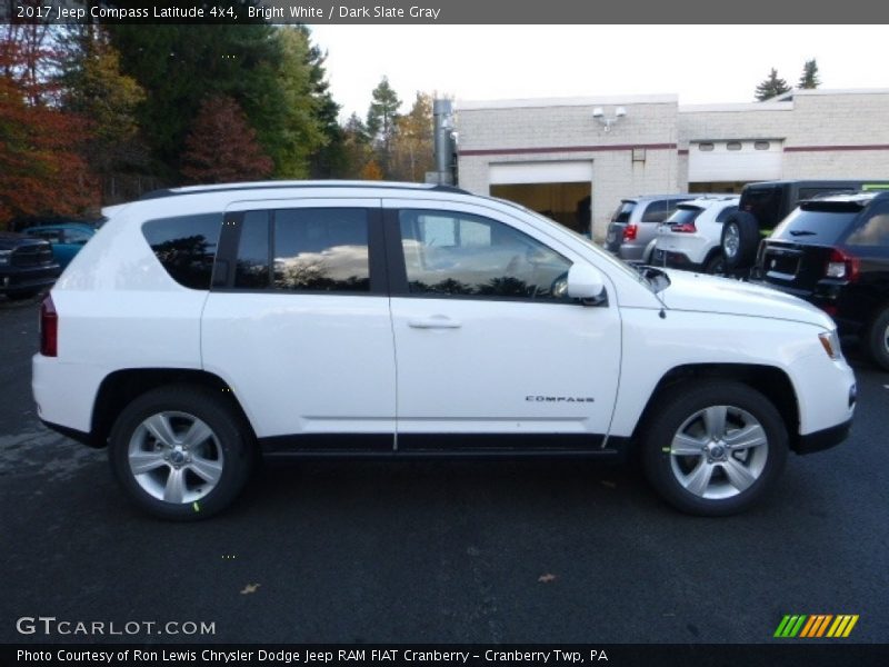 Bright White / Dark Slate Gray 2017 Jeep Compass Latitude 4x4