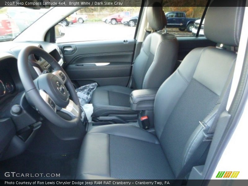 Bright White / Dark Slate Gray 2017 Jeep Compass Latitude 4x4