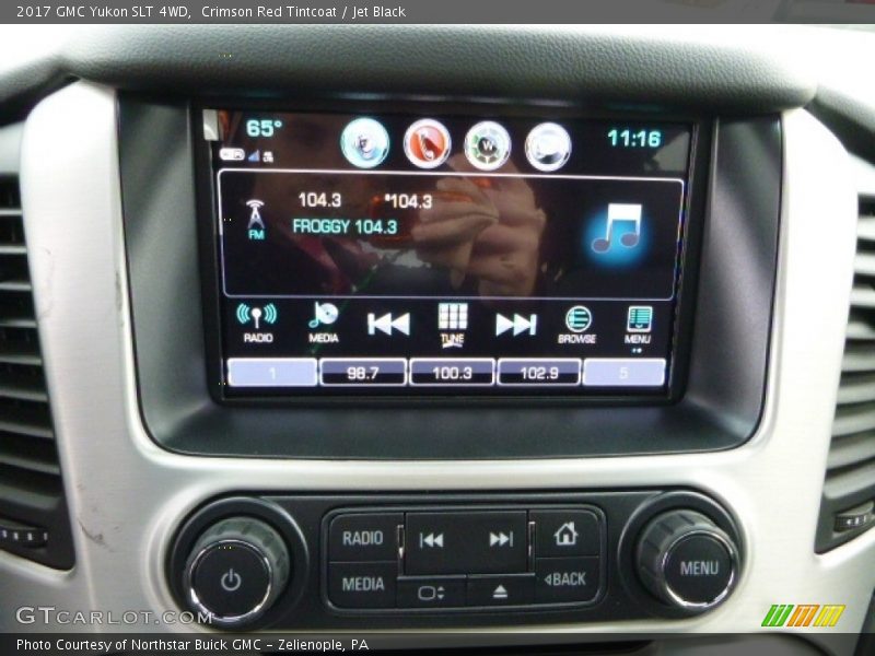 Controls of 2017 Yukon SLT 4WD
