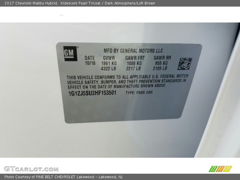 Iridescent Pearl Tricoat / Dark Atmosphere/Loft Brown 2017 Chevrolet Malibu Hybrid