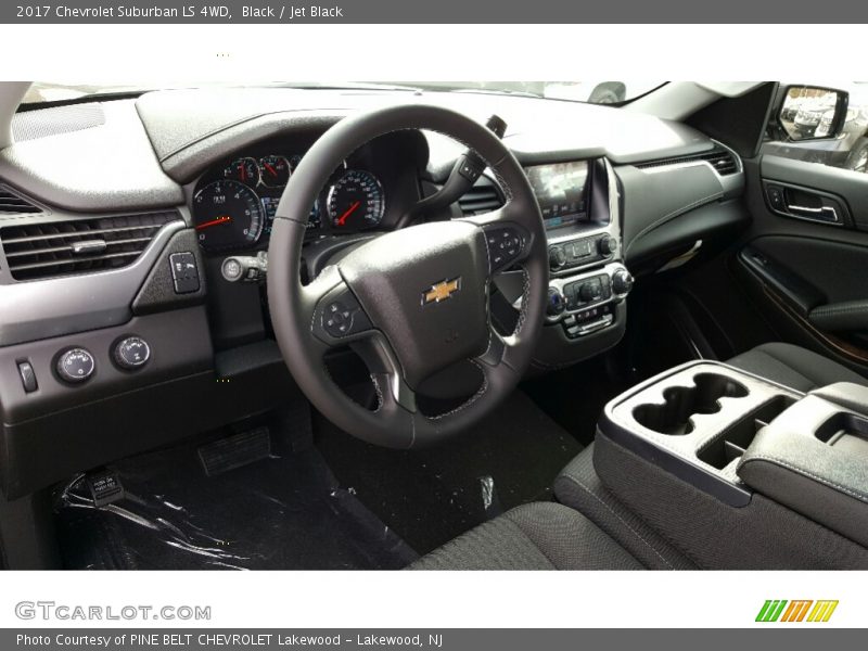 Black / Jet Black 2017 Chevrolet Suburban LS 4WD