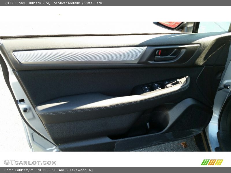 Ice Silver Metallic / Slate Black 2017 Subaru Outback 2.5i