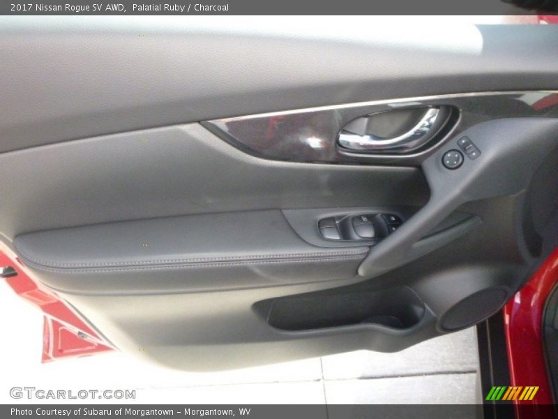 Door Panel of 2017 Rogue SV AWD