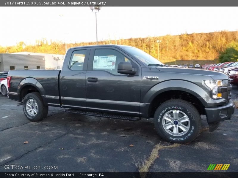 Magnetic / Earth Gray 2017 Ford F150 XL SuperCab 4x4