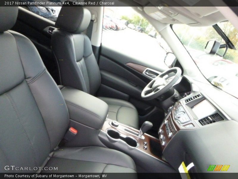 Cayenne Red / Charcoal 2017 Nissan Pathfinder Platinum 4x4