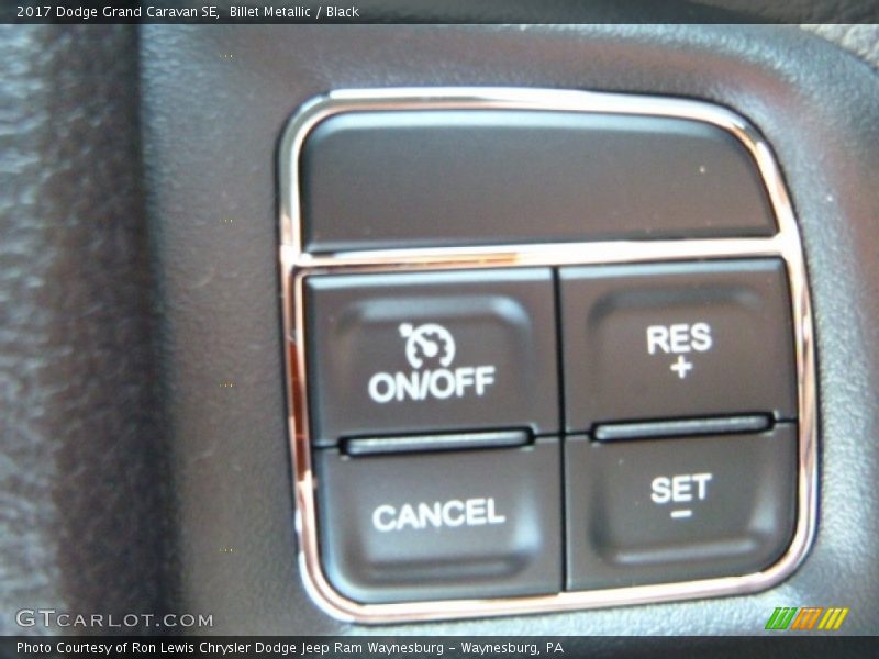 Billet Metallic / Black 2017 Dodge Grand Caravan SE