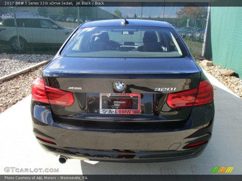 Jet Black / Black 2017 BMW 3 Series 320i xDrive Sedan