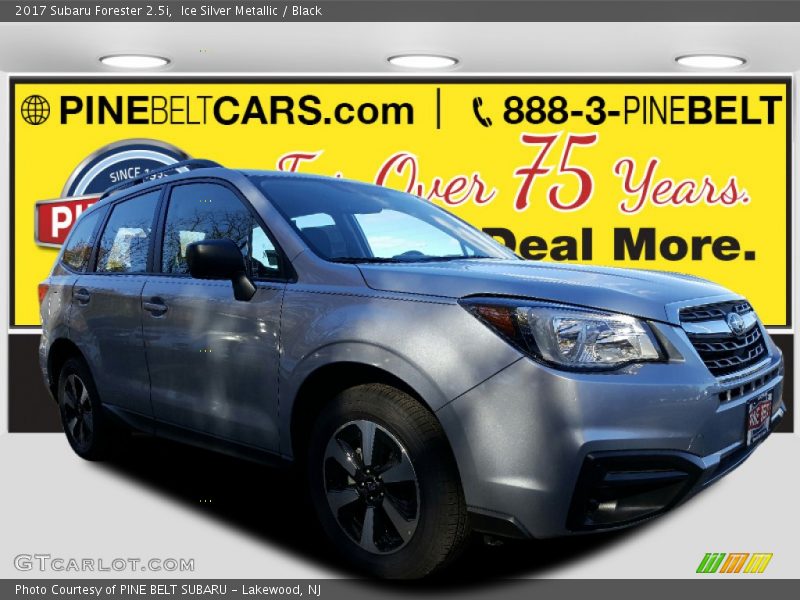 Ice Silver Metallic / Black 2017 Subaru Forester 2.5i
