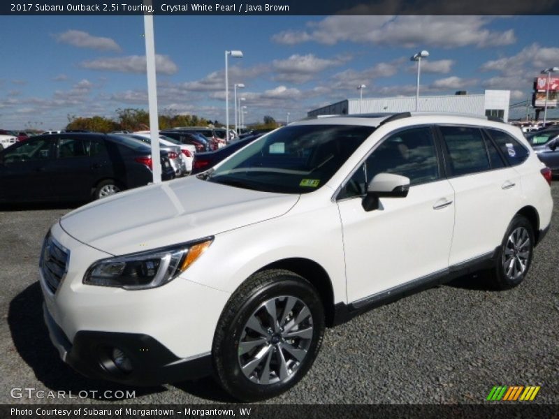 Front 3/4 View of 2017 Outback 2.5i Touring