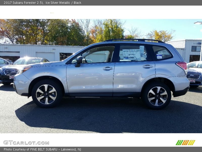 Ice Silver Metallic / Black 2017 Subaru Forester 2.5i