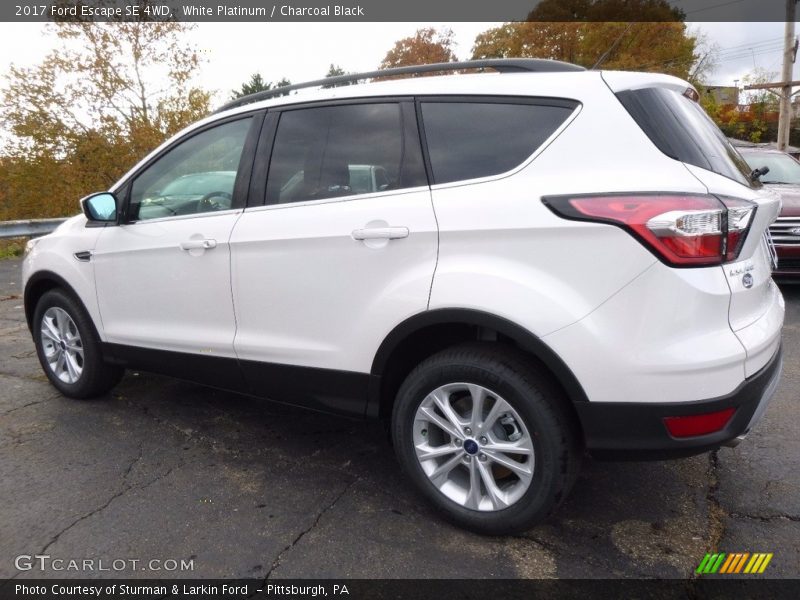 White Platinum / Charcoal Black 2017 Ford Escape SE 4WD