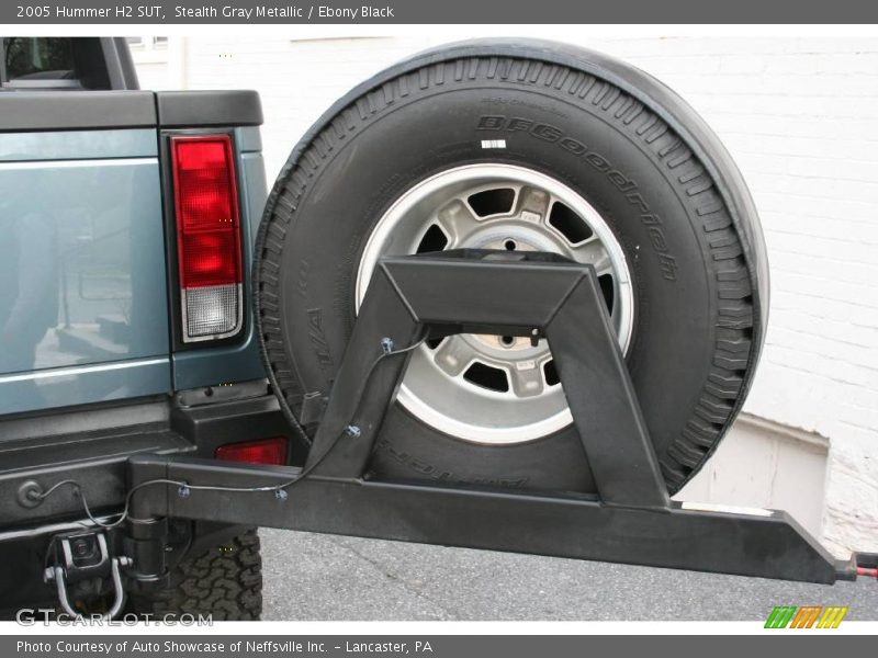 Stealth Gray Metallic / Ebony Black 2005 Hummer H2 SUT