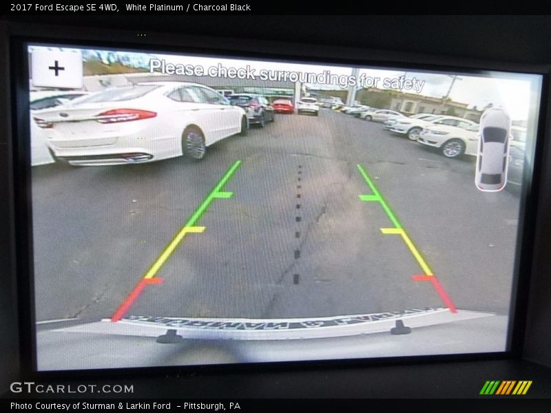 White Platinum / Charcoal Black 2017 Ford Escape SE 4WD