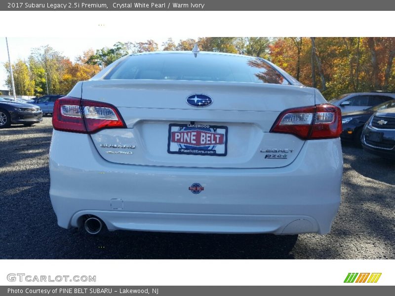 Crystal White Pearl / Warm Ivory 2017 Subaru Legacy 2.5i Premium
