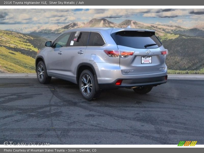 Silver Sky Metallic / Ash 2016 Toyota Highlander XLE