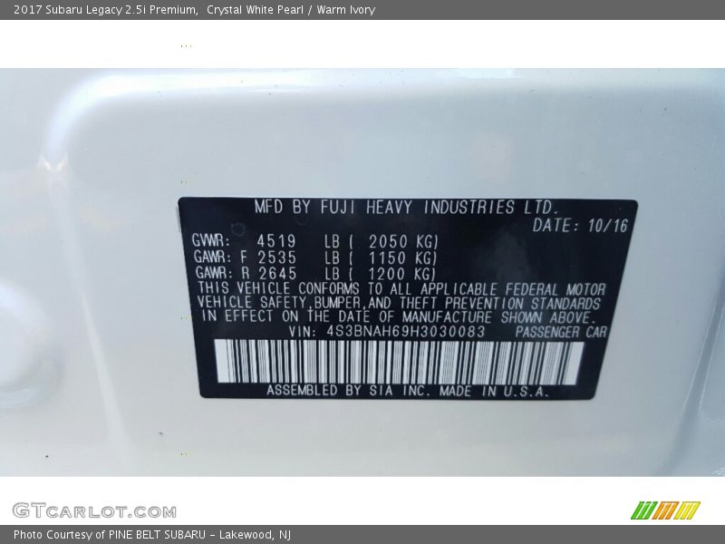 Crystal White Pearl / Warm Ivory 2017 Subaru Legacy 2.5i Premium