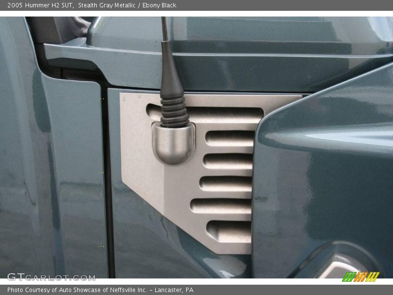 Stealth Gray Metallic / Ebony Black 2005 Hummer H2 SUT